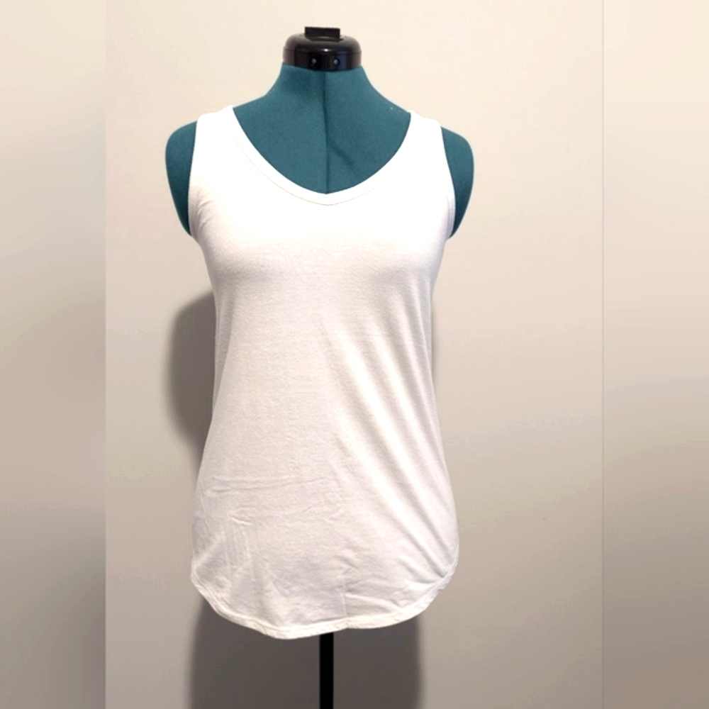 a.n.a Womens Tunic Tank Small White V-neck Soft Flowy Flattering Athleisure